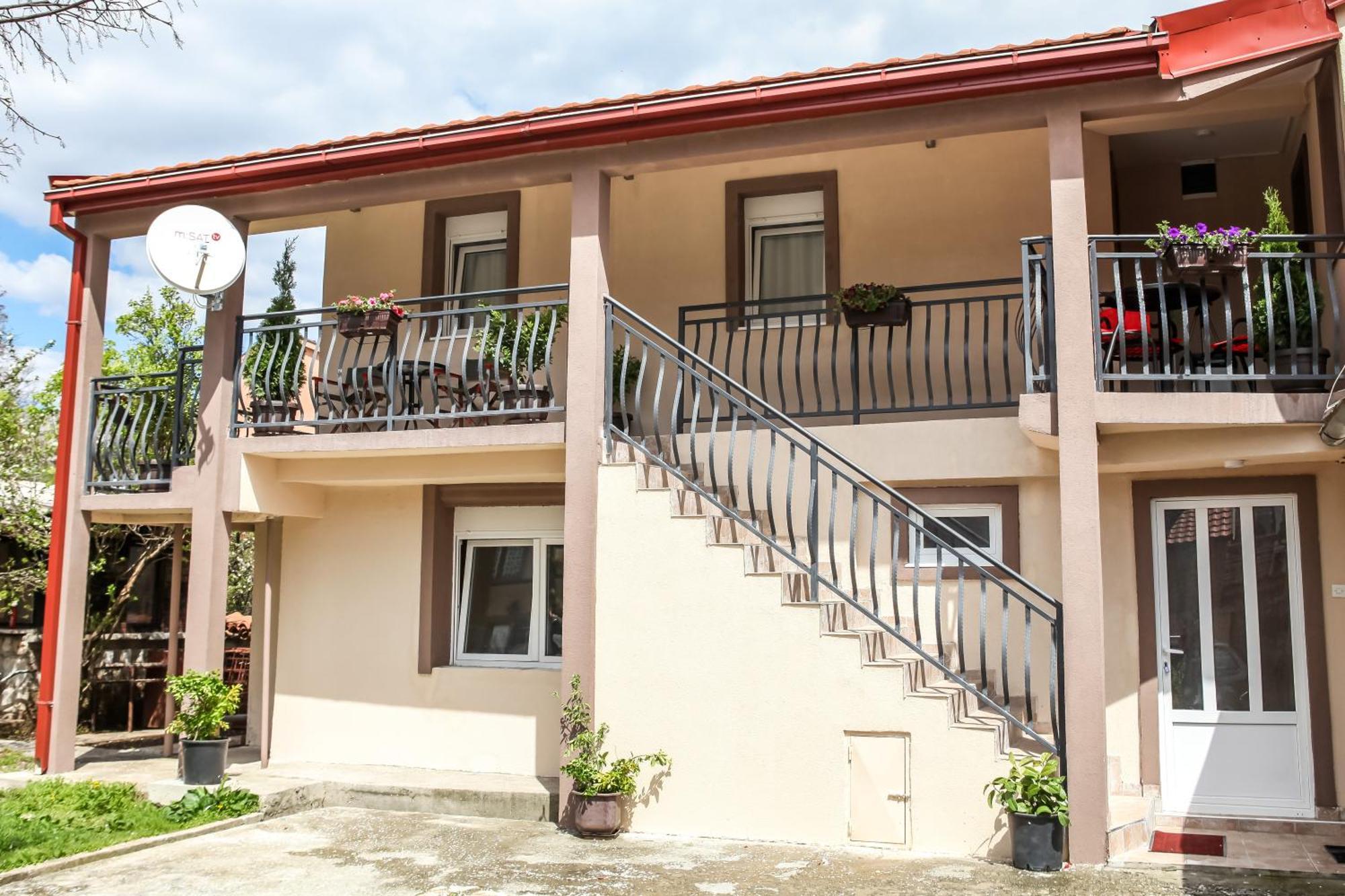 סטינג'ה Apartman Kaca מראה חיצוני תמונה